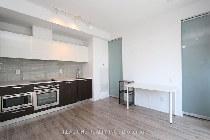 Property Photo:  50 Charles Street E 1801  ON M4Y 0C3 