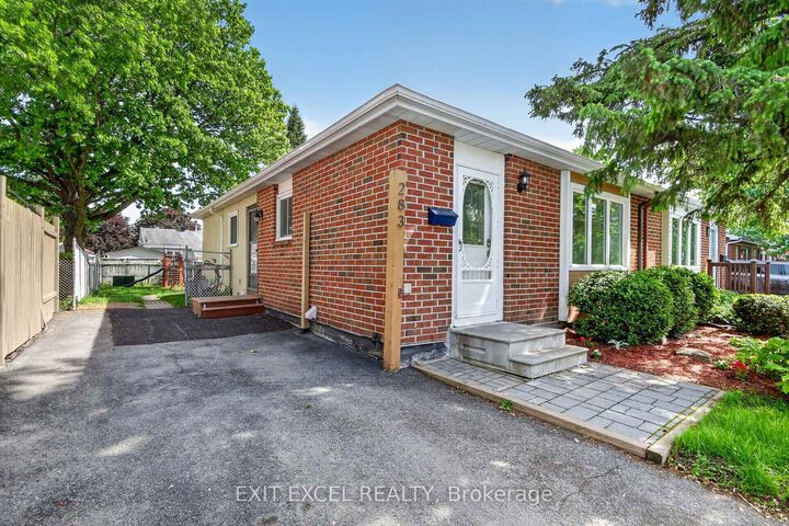 Property Photo: 283 McElroy Drive ON K2L 1Y3