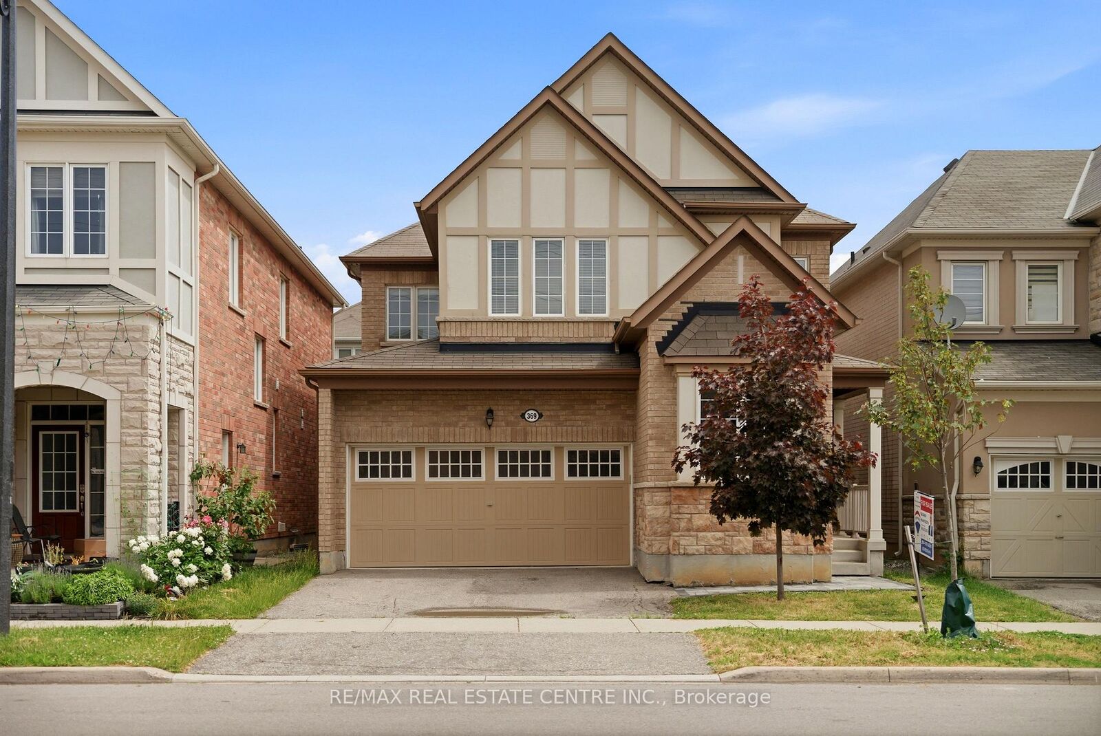 Property Photo: 369 Cedar Hedge Road ON L9T 8Y4