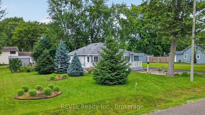 Property Photo:  3262 Young Avenue  ON L0S 1N0 