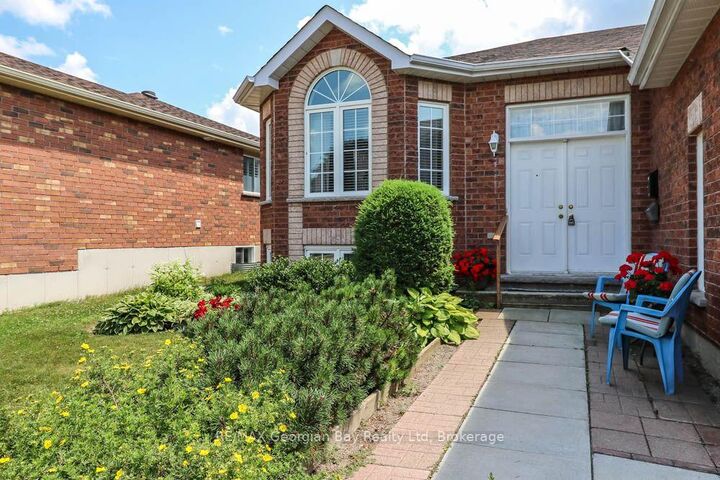 Property Photo: 947 Montreal Street ON L4R 1H1