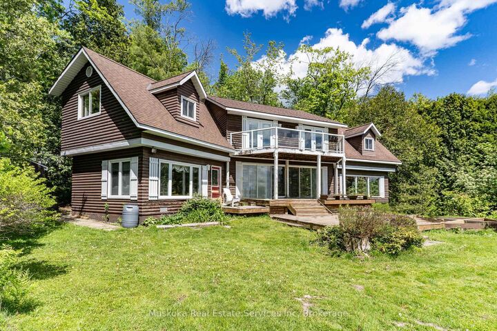 655 Farquhar Street — photo 1