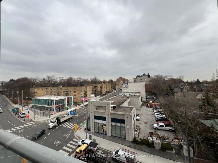 Property Photo:  2020 Bathurst Street 732  ON M5P 0A6 