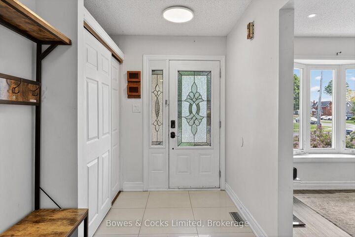 Property Photo: 4 Claret Road ON L1E 1V9