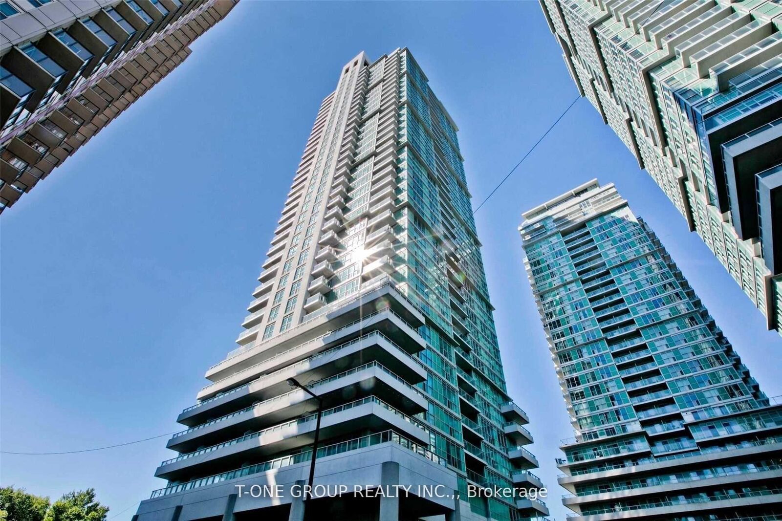 Property Photo: 50 Town Centre Court 401 ON M1P 0A9