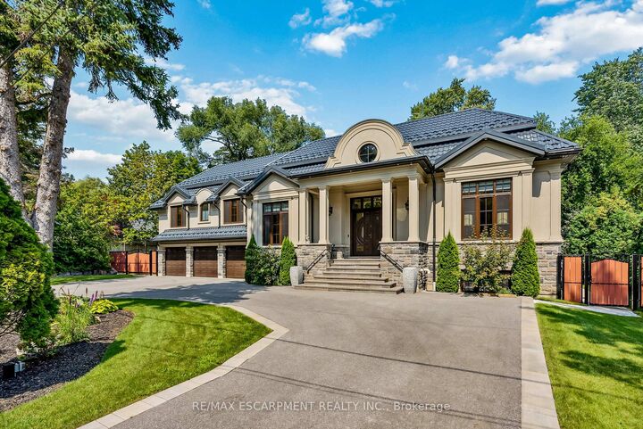 Property Photo: 539 Old Poplar Row ON L5J 2N9