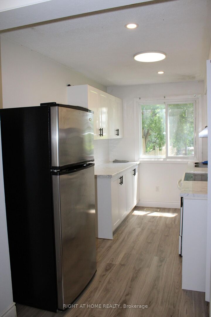 Property Photo: 168 Golfdale Crescent ON N6C 5X4