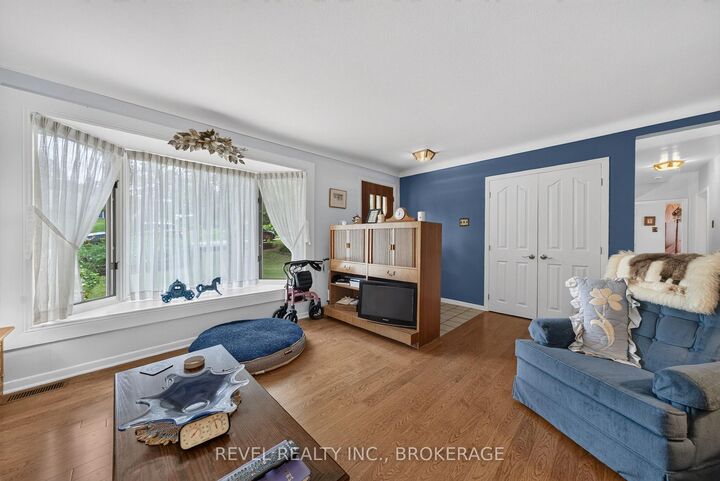 4453 Latimer Road — photo 1