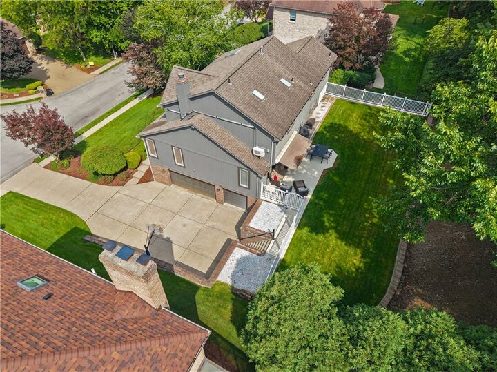 Property Photo:  122 Trotwood Drive  PA 15146 