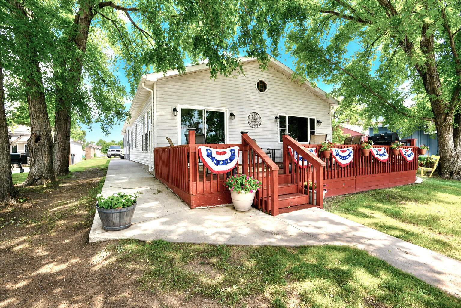 Property Photo:  460 Nesbitt Drive  SD 57451 