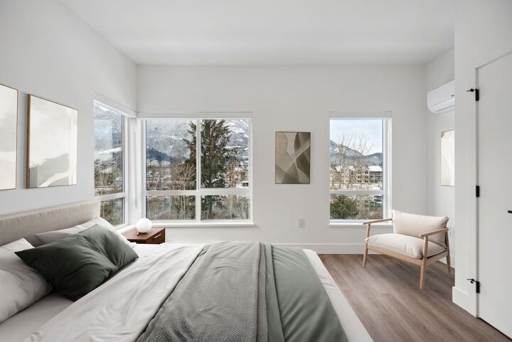 38073 Helm Way — photo 1