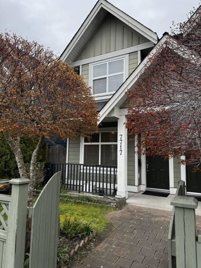 Property Photo:  7717 Acheson Road  BC V6Y 1N1 