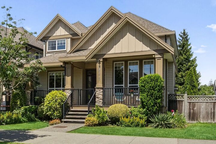 19375 73 Avenue — photo 1