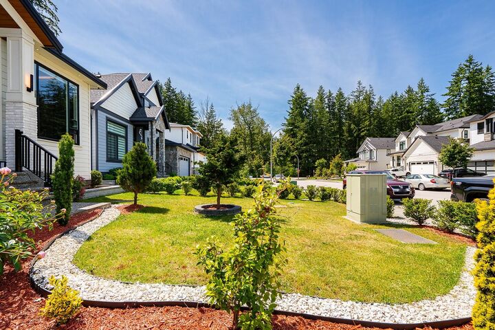 Property Photo: 19648 31A Avenue BC V2Z 0B2