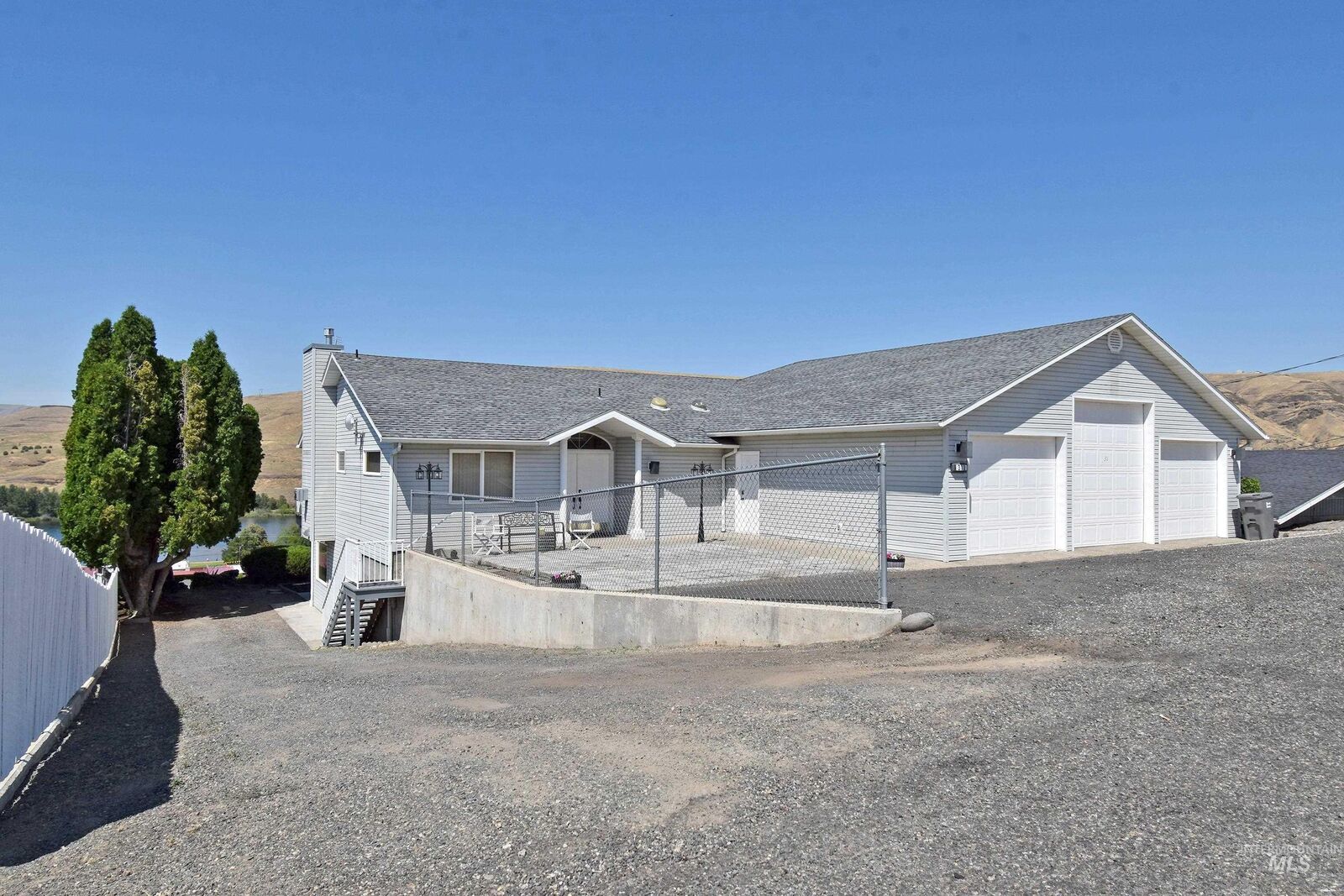 Property Photo:  311 Kings Lane  WA 99402 