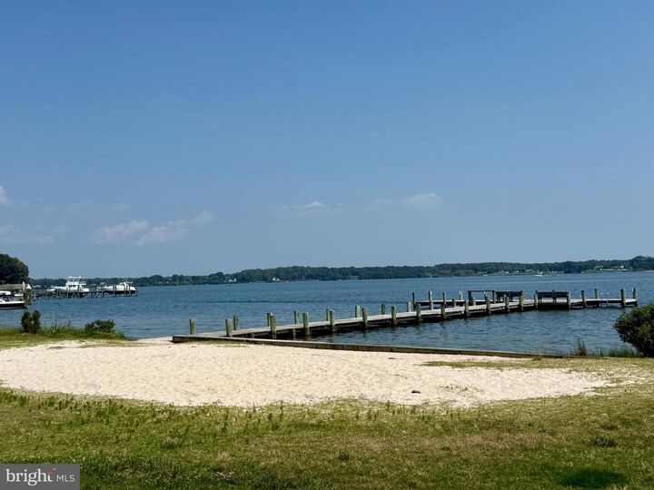 Property Photo: 40582 Port Place MD 20650