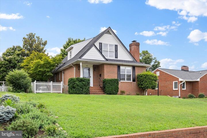 Property Photo:  408 Riverside Drive  VA 22401 