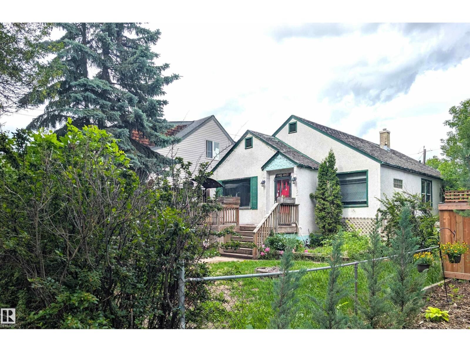 Property Photo:  11455 64 St NW  AB T5W 4H8 