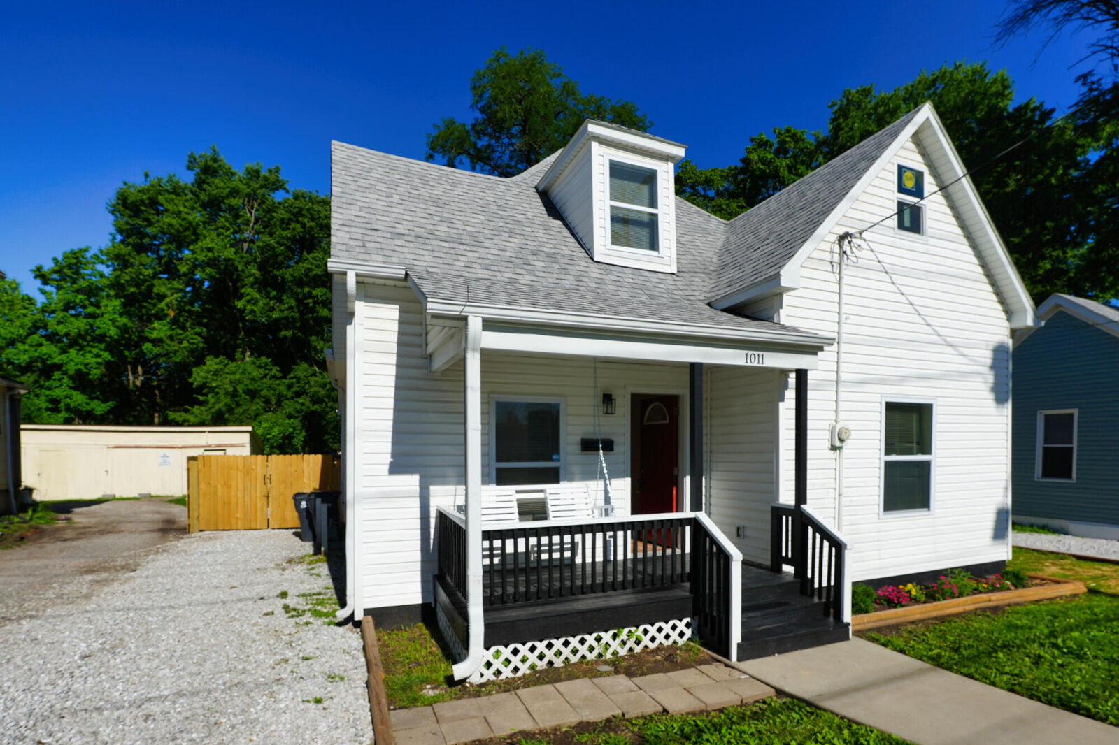 Property Photo: 1011 Rangeline St MO 65201