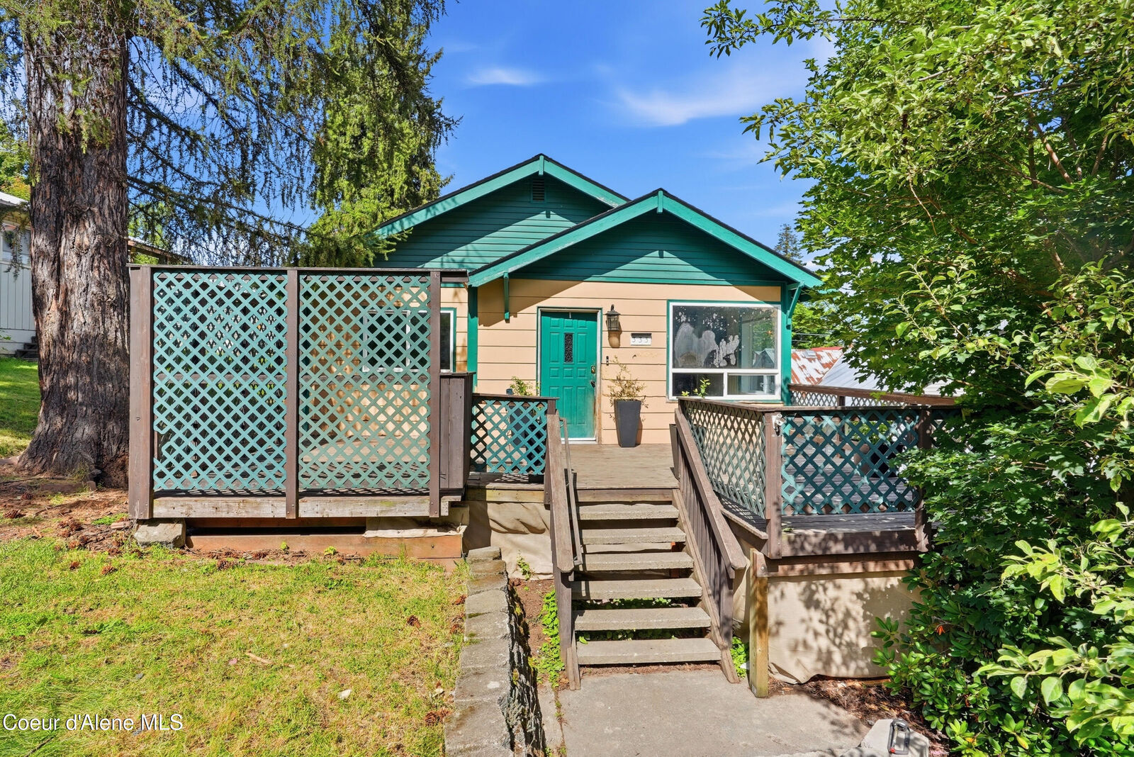 Property Photo: 333 S 6th St ID 83861