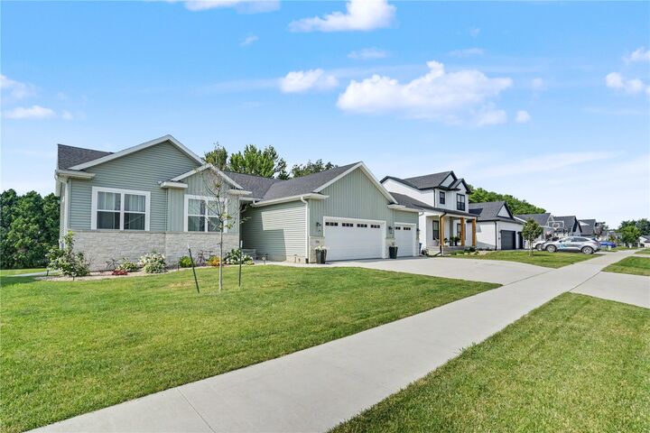Property Photo: 546 Spring Meadow Drive NE IA 52314