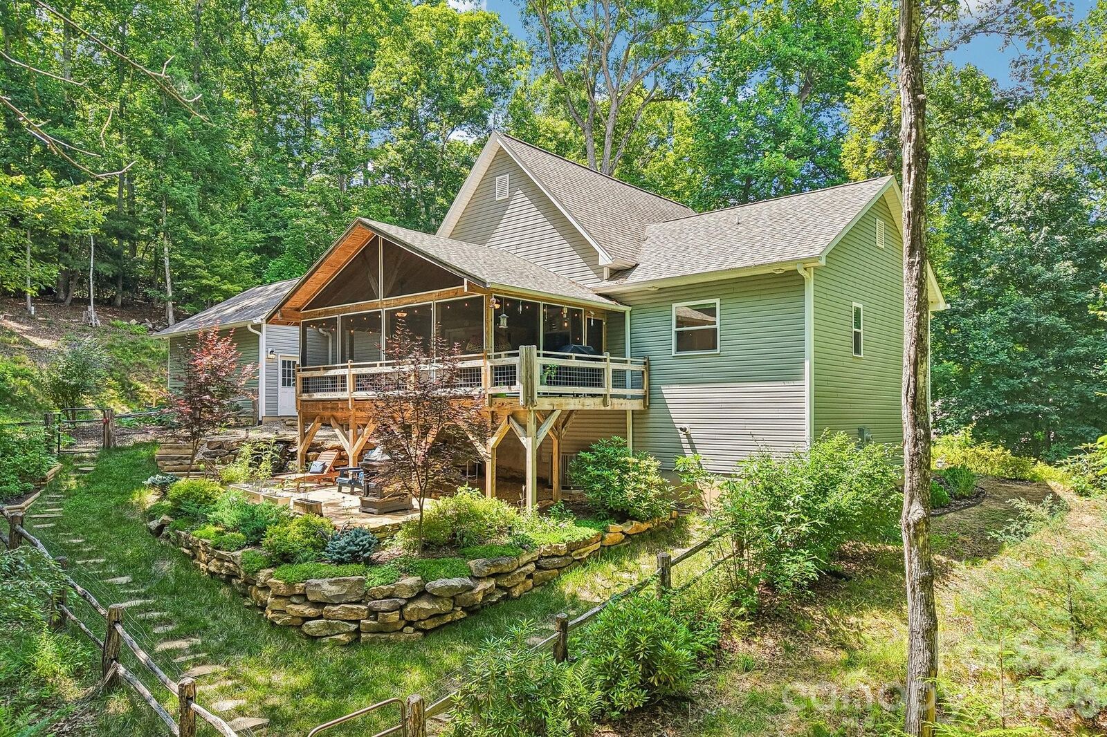 Property Photo:  24 Caroline Lane  NC 28768 