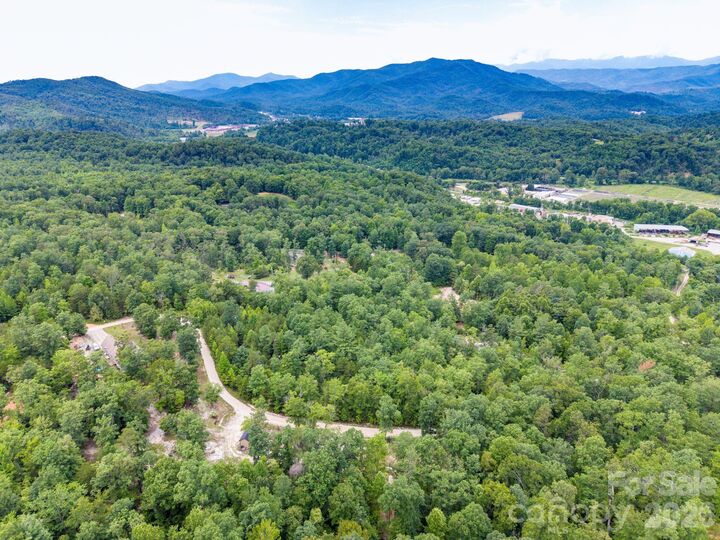 Property Photo:  6 Dobsons Knob Loop  NC 28752 