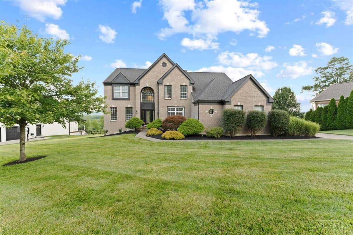 Property Photo:  5056 Signal Hill Lane  OH 45244 