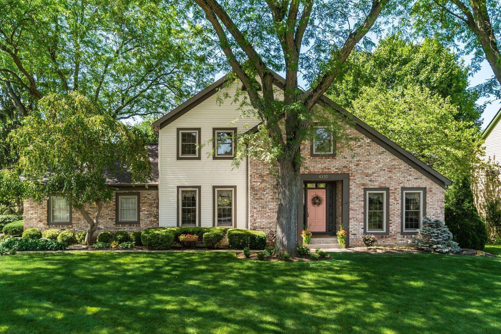 Property Photo:  4330 Shire Landing Road  OH 43026 