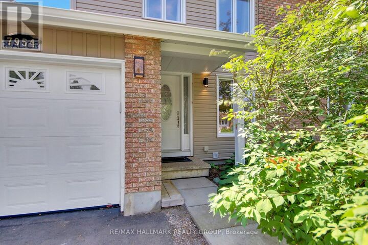 Property Photo: 7954 Decarie Drive ON K1C 2C3