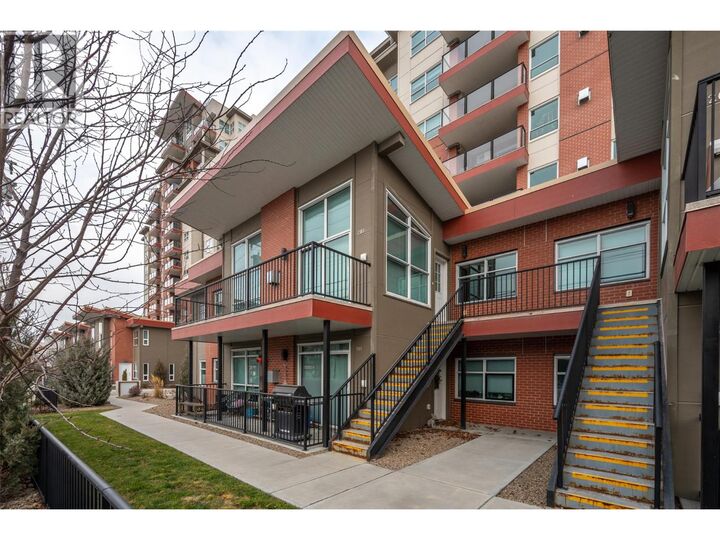 3388 Skaha Lake Road 201 — photo 1