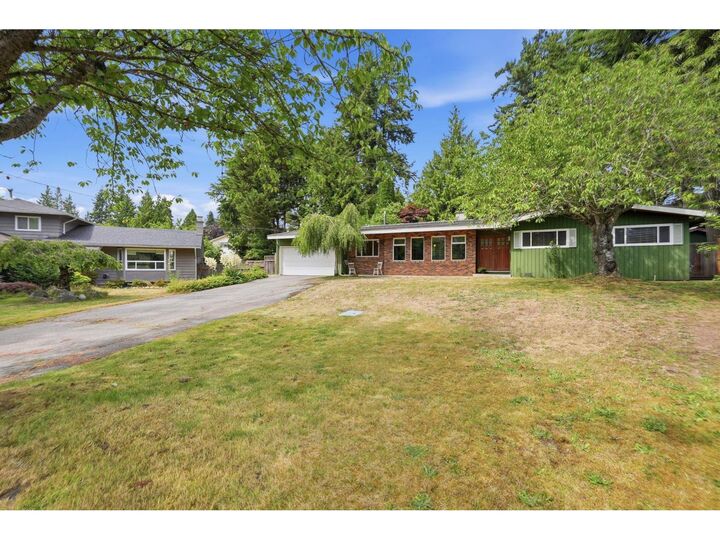Property Photo:  6520 Bradford Place  BC V4E 1G3 