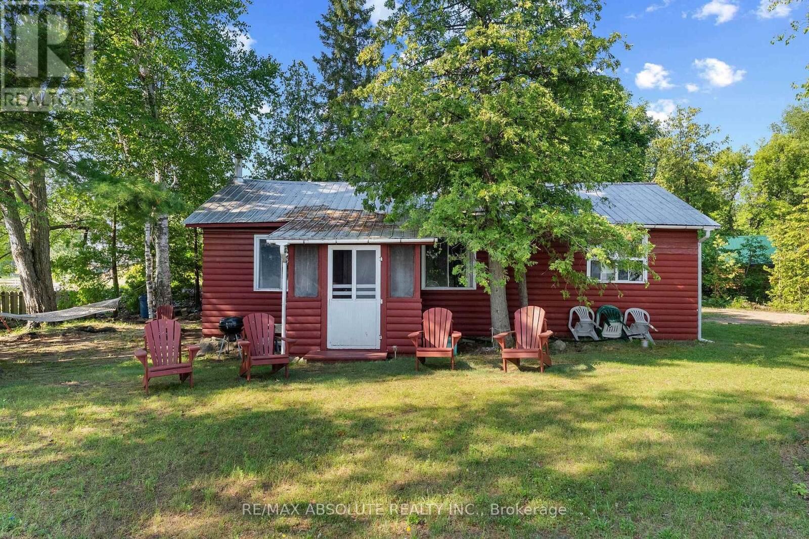 Property Photo: 77A Christopher Lane ON K7V 3Z8