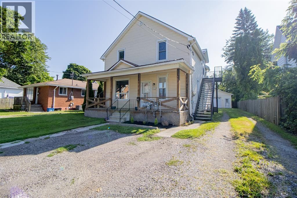 Property Photo: 27 - 27 1/ Prince Street South ON N7M 4N7