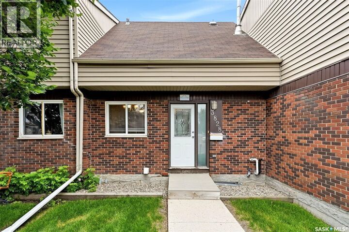 Photo de la propriété:  3828 Castle Road  SK S4S 6M7 