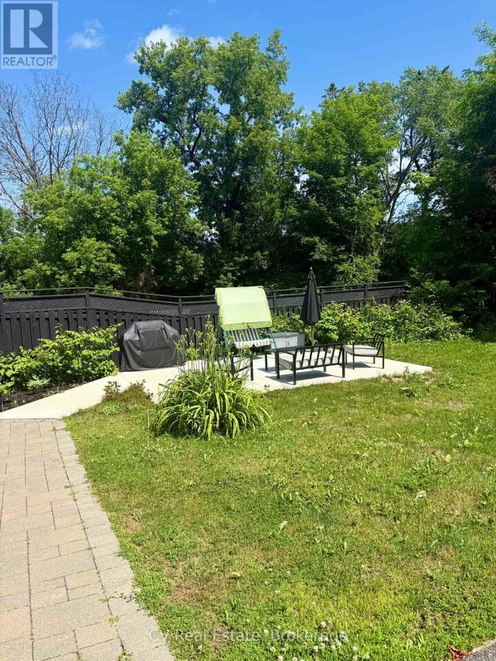 Property Photo: 2 Mahaffy Court 155 ON P1L 2A6
