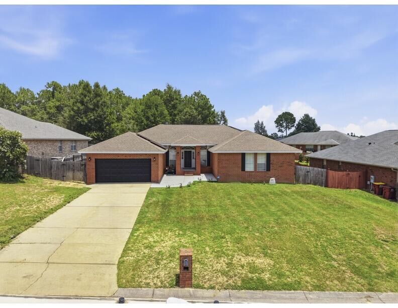 Property Photo: 116 Strike Eagle Drive FL 32536