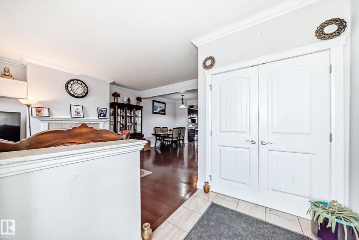Property Photo: 12042 101 Street NW 2 AB T5G 2C1