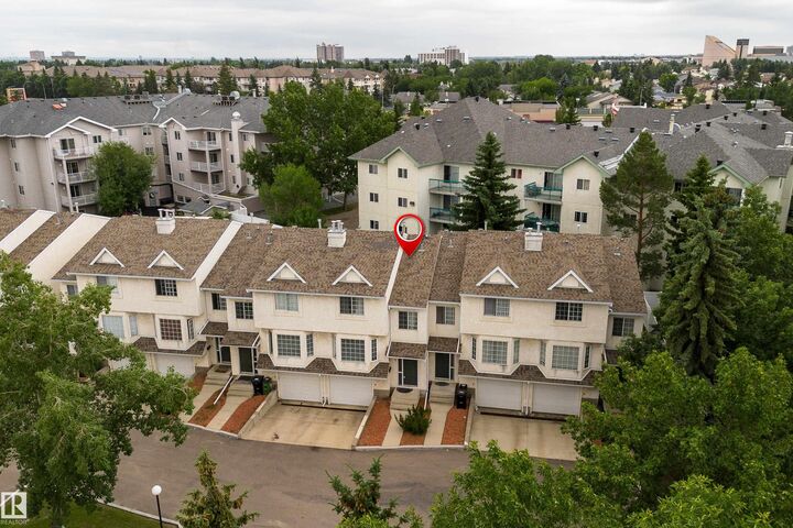 Property Photo:  9703 174 Street NW 3  AB T5T 6C5 