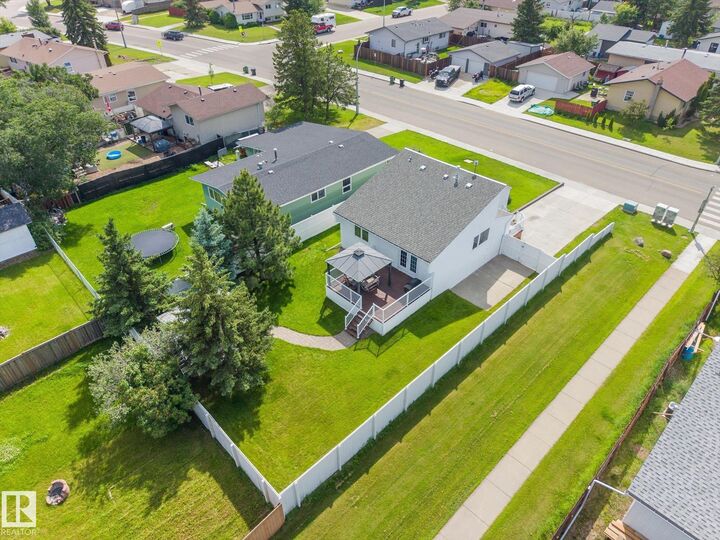 3607 42 Street — photo 1