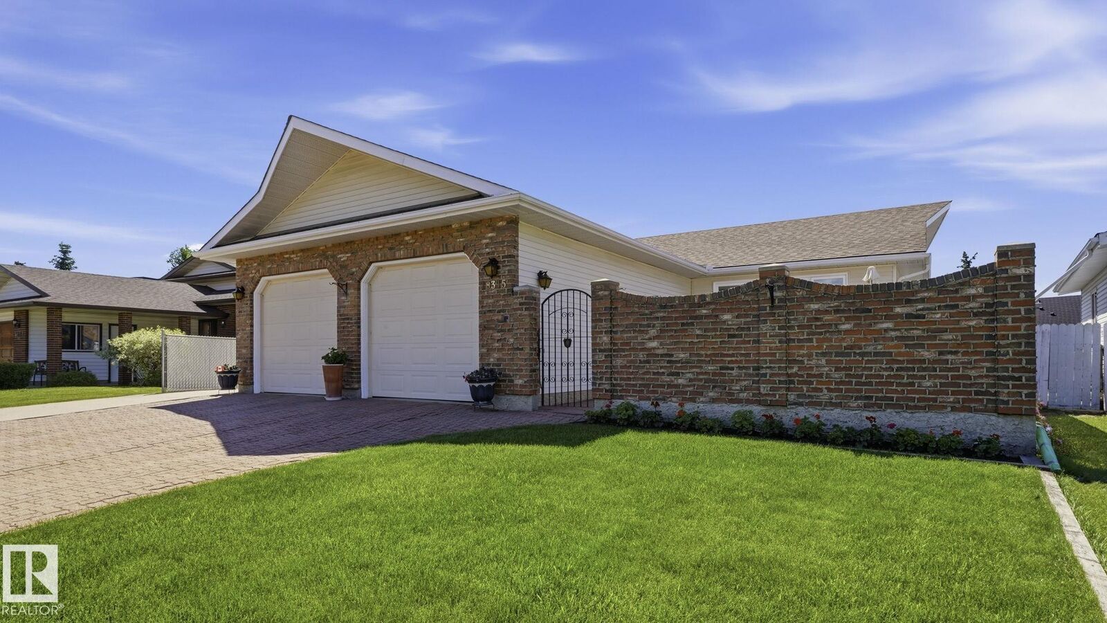 Property Photo: 18315 86 Avenue NW AB T5T 1J2