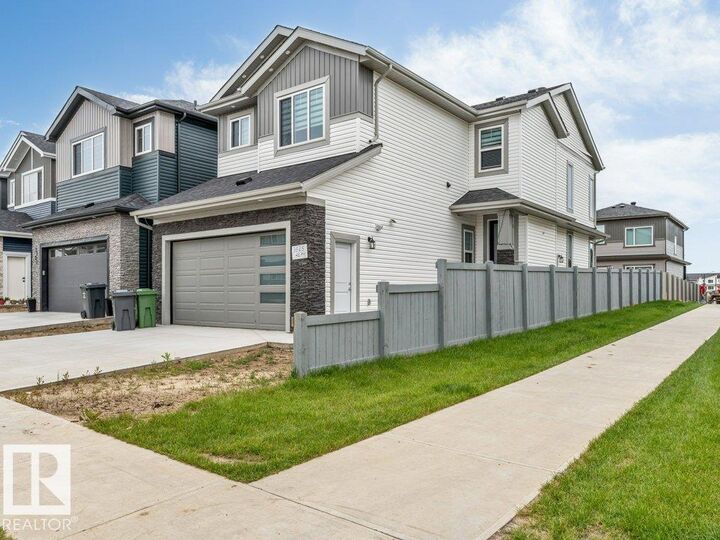 Property Photo: 42 Ave 3525 AB T4X 3G4