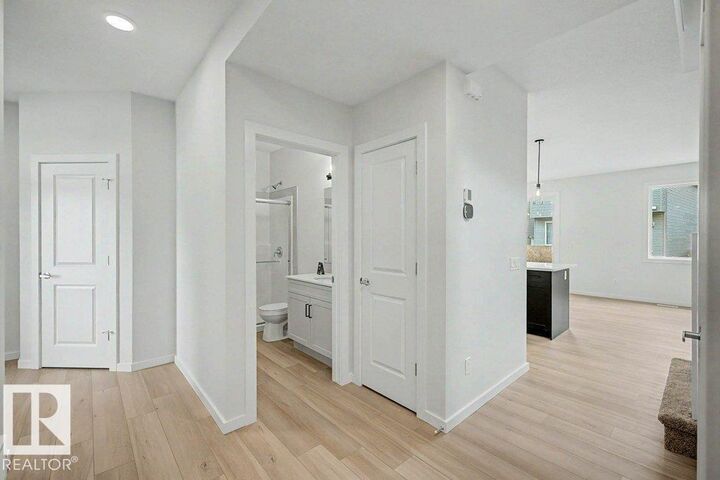 Property Photo:  2378 Muckleplum Way SW  AB T6X 3H1 