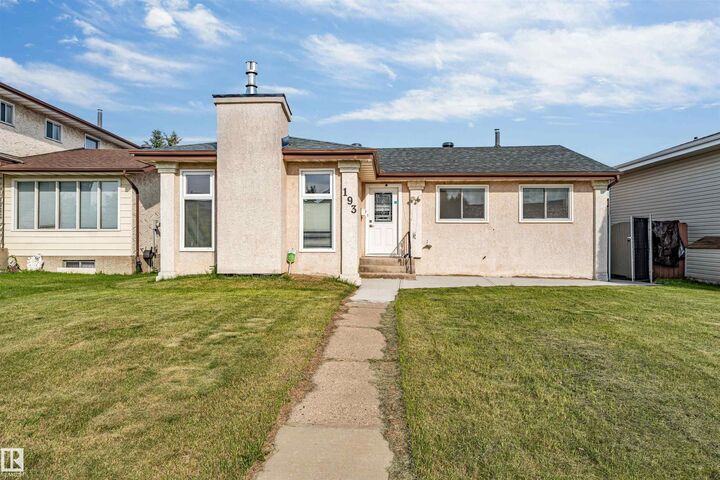 193 Woodvale Road NW — photo 1