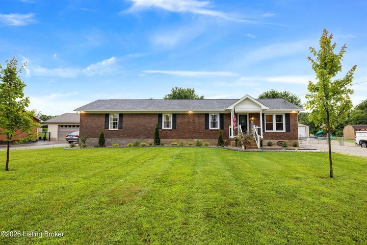 Property Photo: 380 Oak Run Dr KY 40047