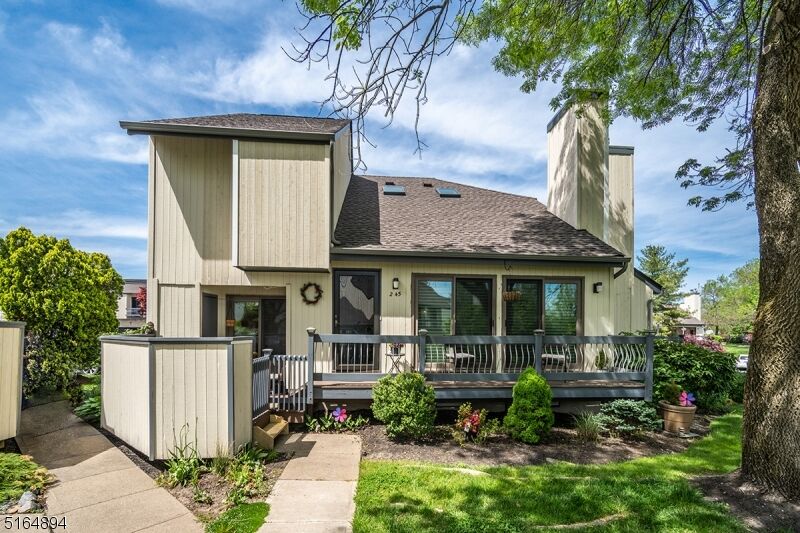 Property Photo: 245 Crabtree Ct NJ 07920