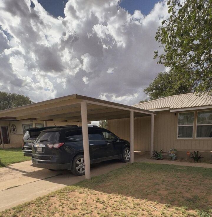 Property Photo:  614 16th Street  TX 79359 