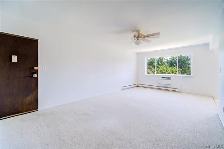 Property Photo:  106 Richard Court  NY 10970 