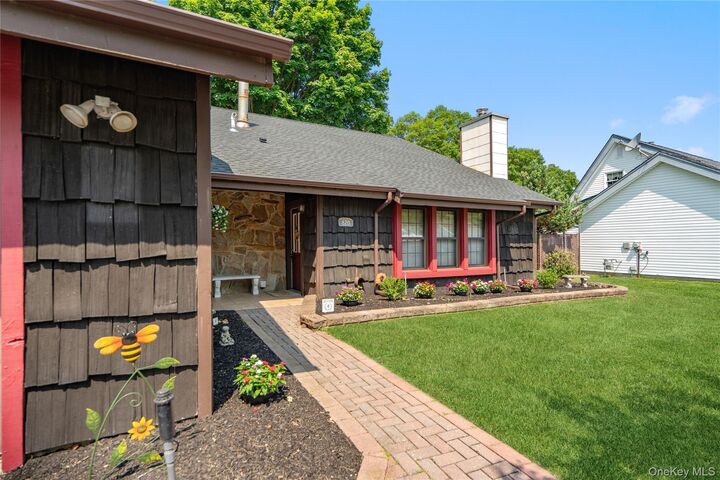 Property Photo:  820 Greenbelt Parkway W  NY 11741 