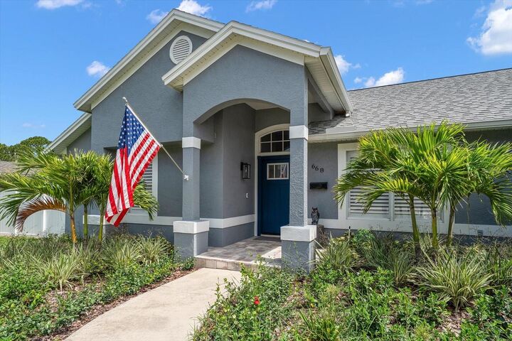 Property Photo: 668 Mehlenbacher Road FL 33756